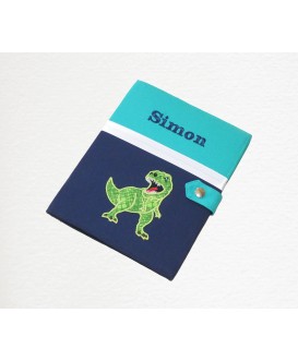 Protège carnet de santé rigide personnalisé - vert et bleu - thème dinosaure - Cadeau de naissance garçon