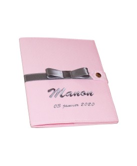 Protège carnet de santé personnalisé rigide rose uni - Cadeau de naissance fille personnalisé